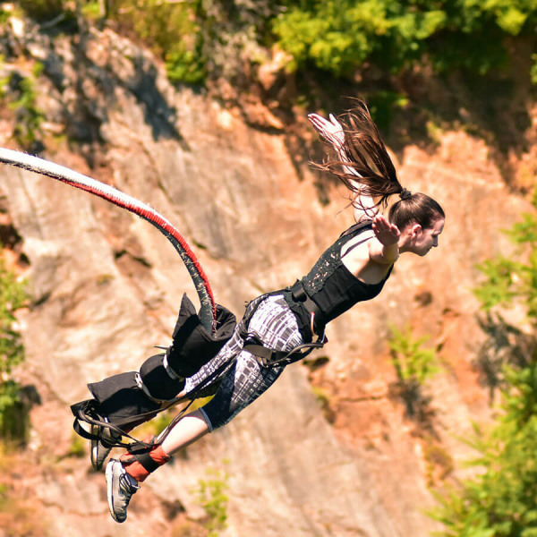 skok-bungee-peshtera-prohodna