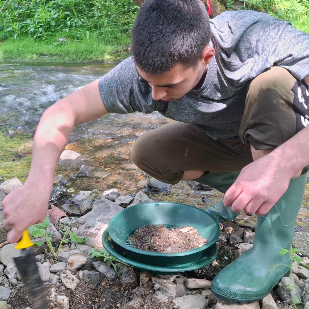 Стани златотърсач