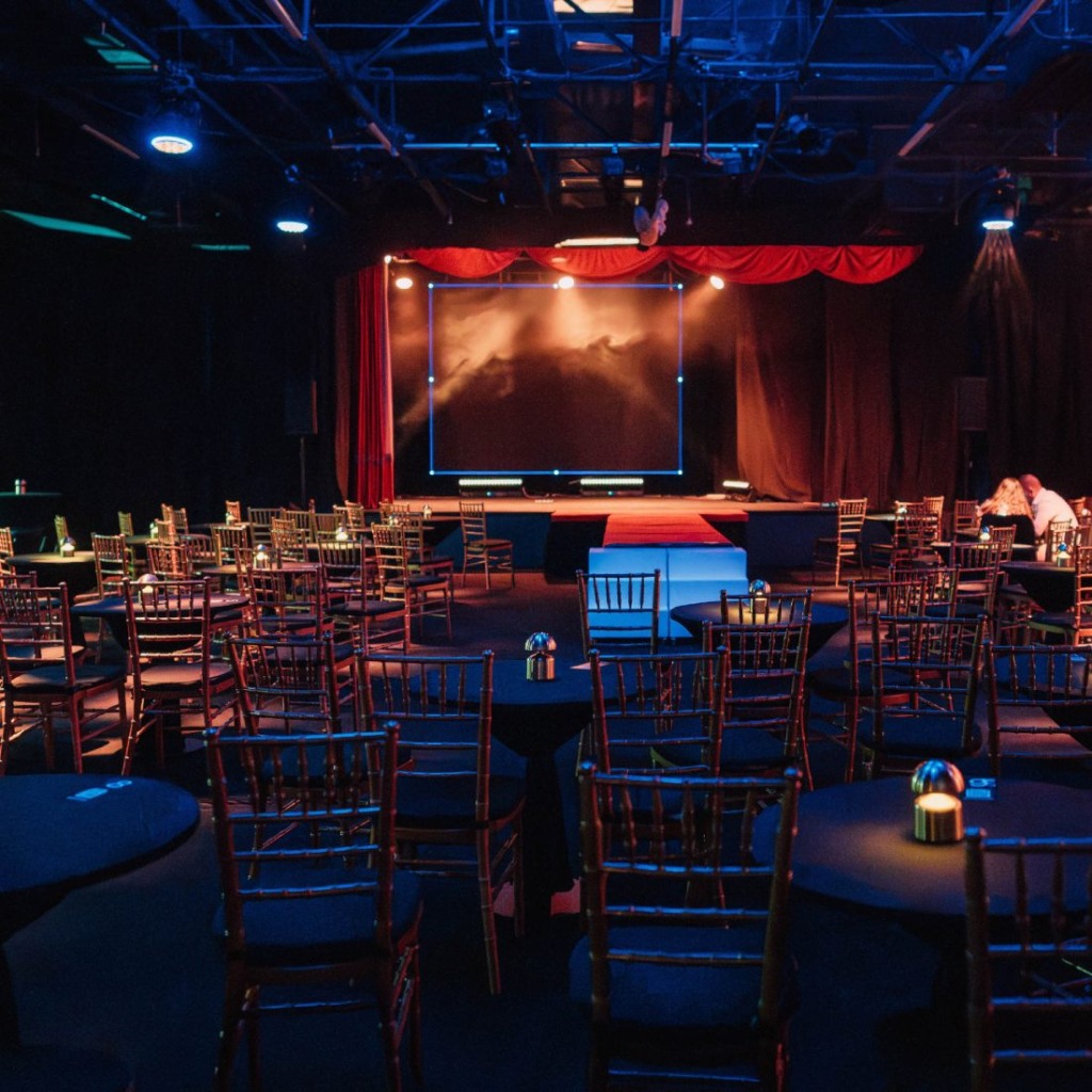 Нощ на икони