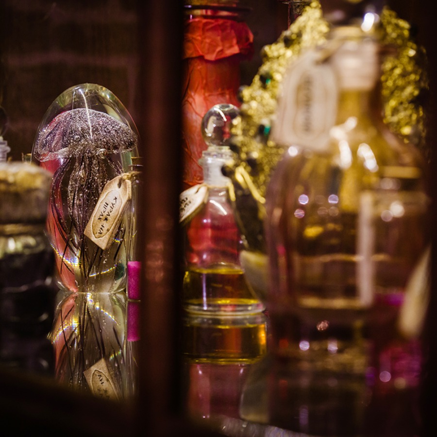 Мистерии и тайни