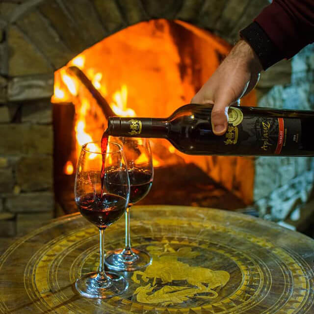 Отвори бутилка щастие