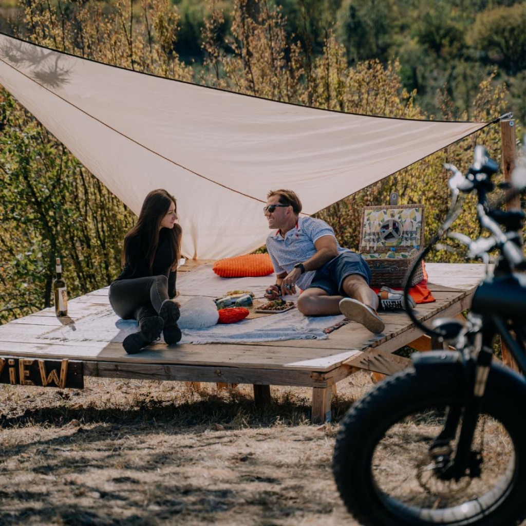 Време за вас двамата