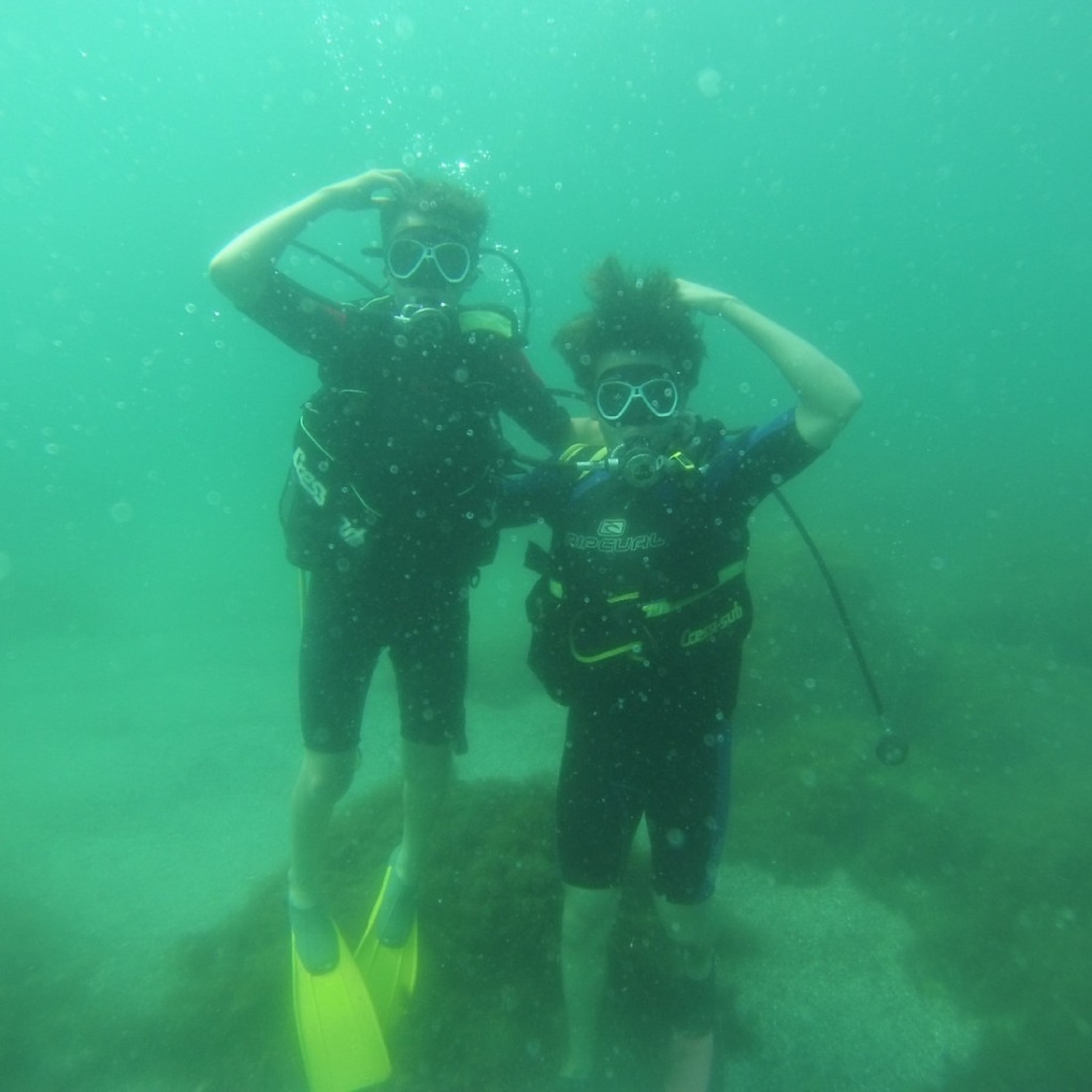 Покори морските дълбини