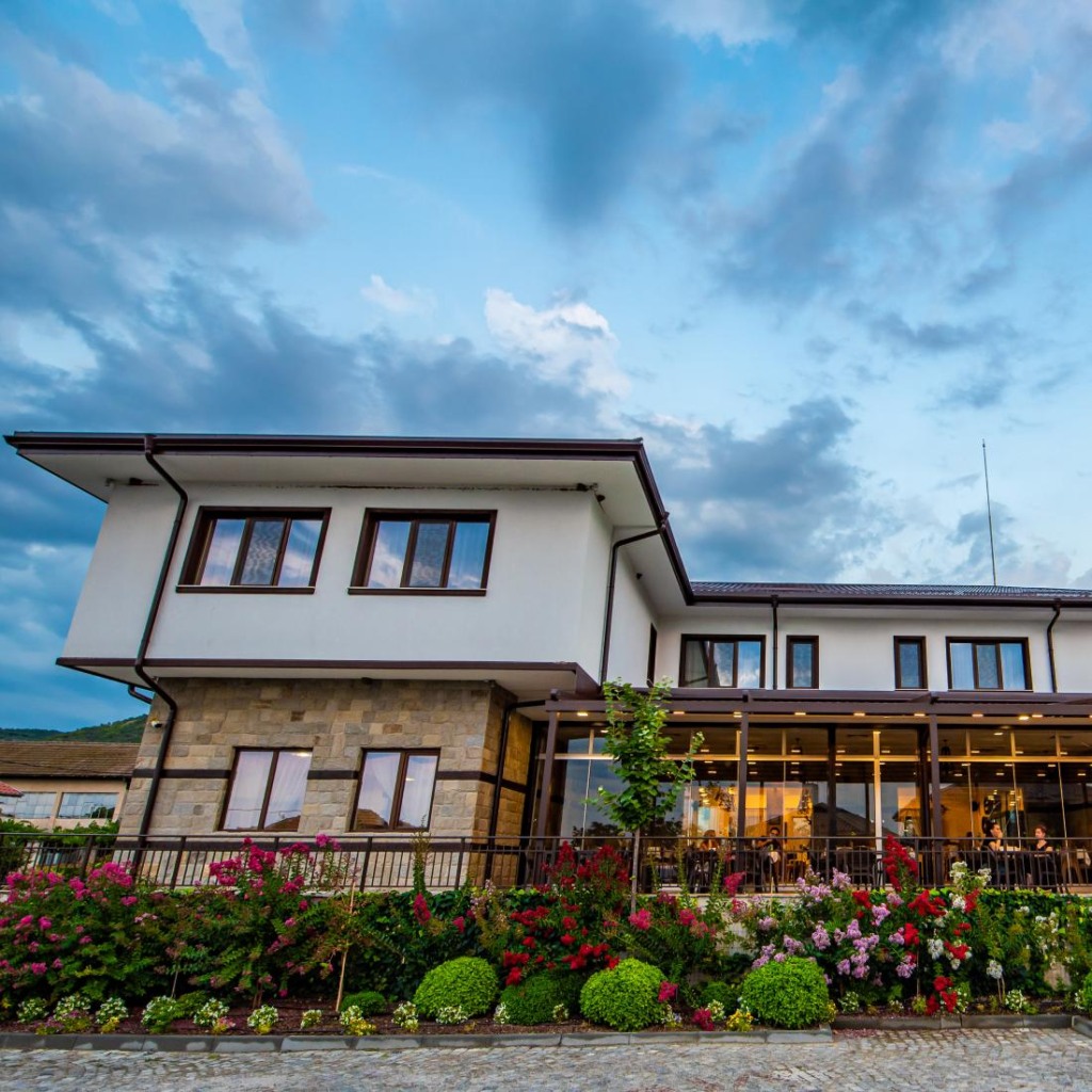 Юстина Вилас