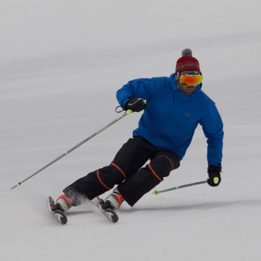 Стани господар на пистата