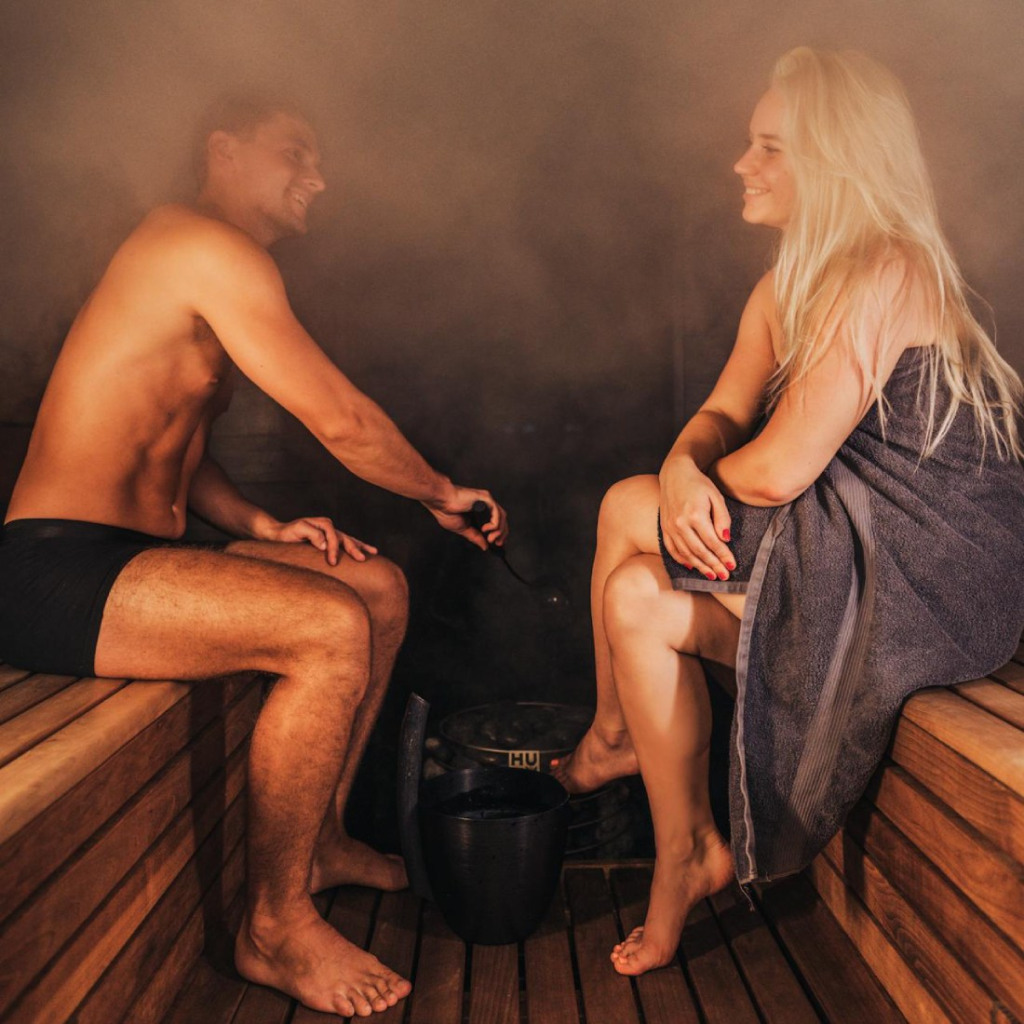 Изненадай любим човек