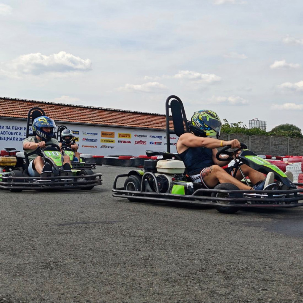 Състезавай се