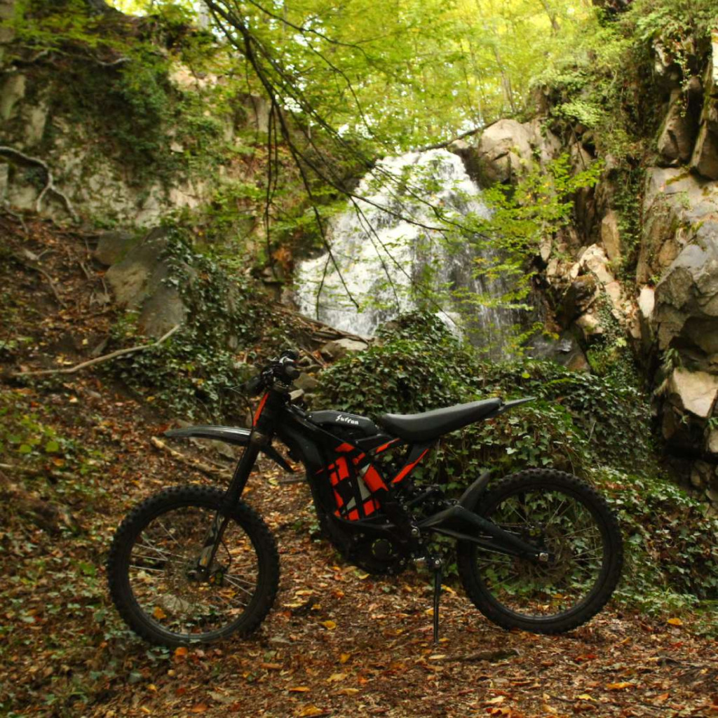 Офроуд до водопад Скока