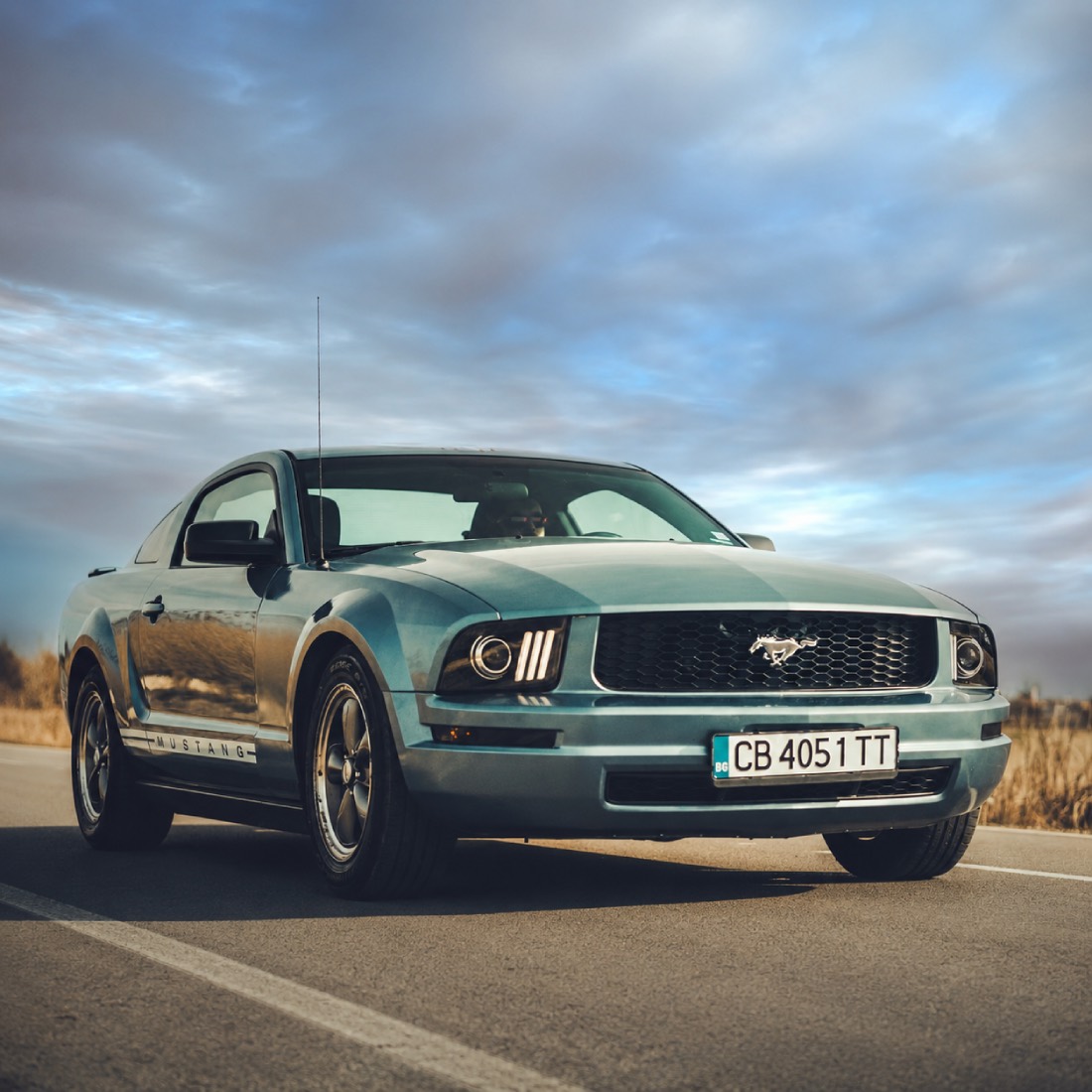 Карай Ford Mustang – преживяване зад волана с адреналин и стил