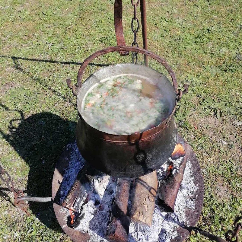 Назад във времето